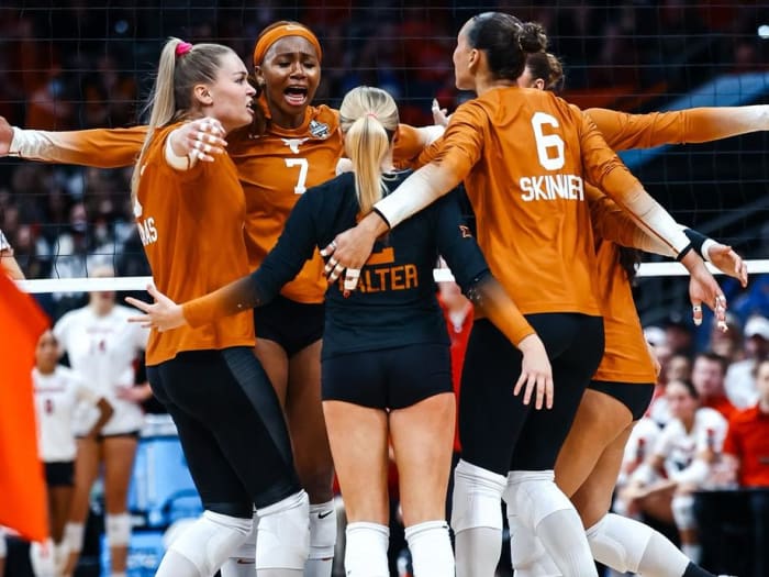Longhorns Volleyball